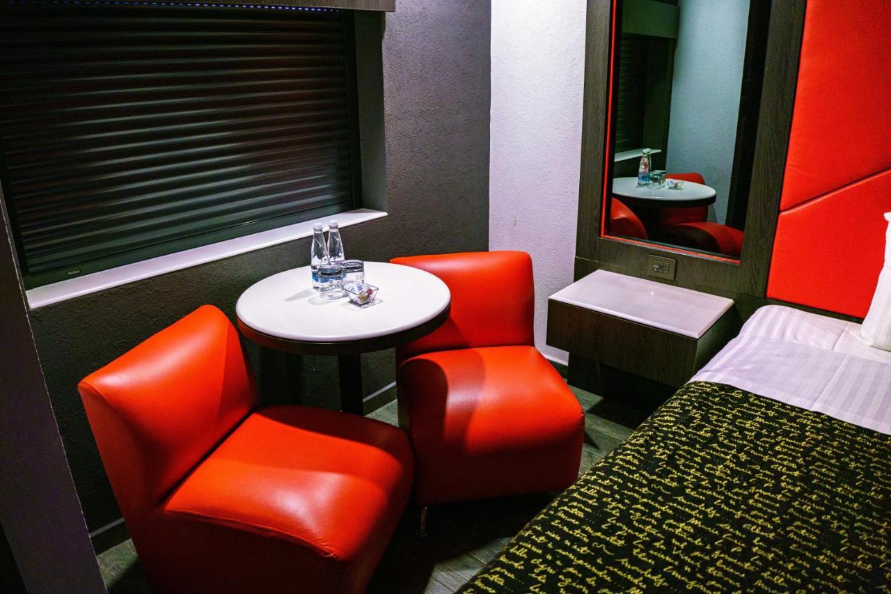 Hotel Passion Secrets Villas And Suites 톨루카 외부 사진